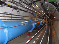 Parte del túnel en el LHC